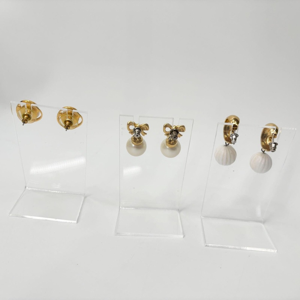 Lot of 3 Pairs Vintage Gold Tone Pearl Earrings – Bow, Hoop & Stud Styles - Picture 5 of 8